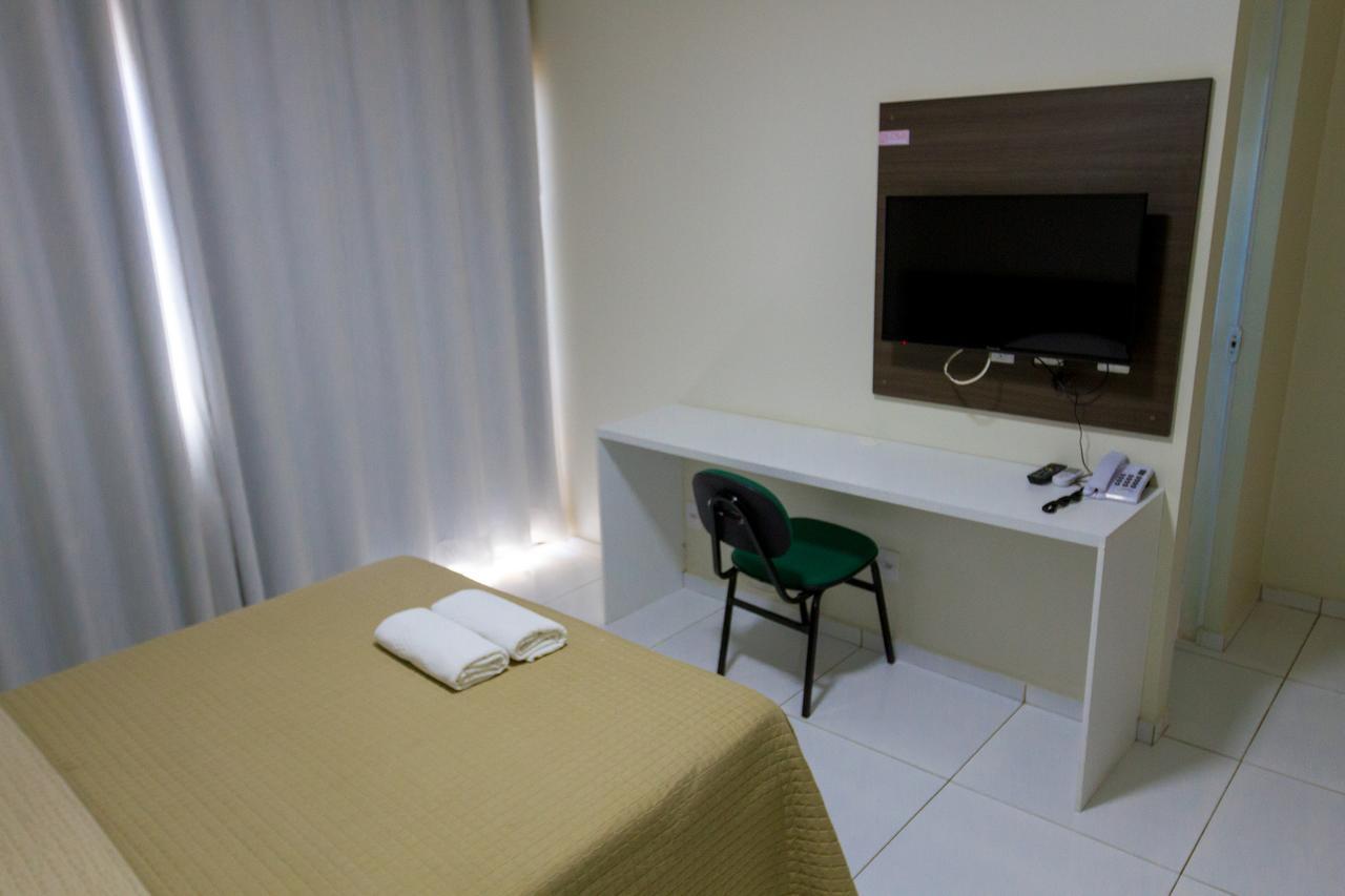 Velit Hotel Терезина Экстерьер фото